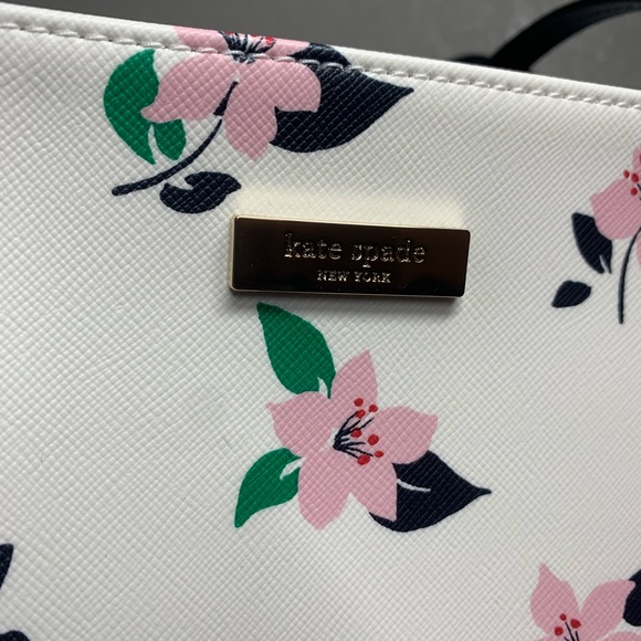 Kate Spade New York Shore Street Margareta Shoulder Tote Bag in Tropical… - Picture 2 of 7